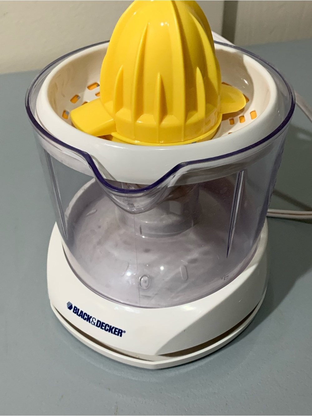 Black & Decker Yellow & White Electric Citrus Juicer